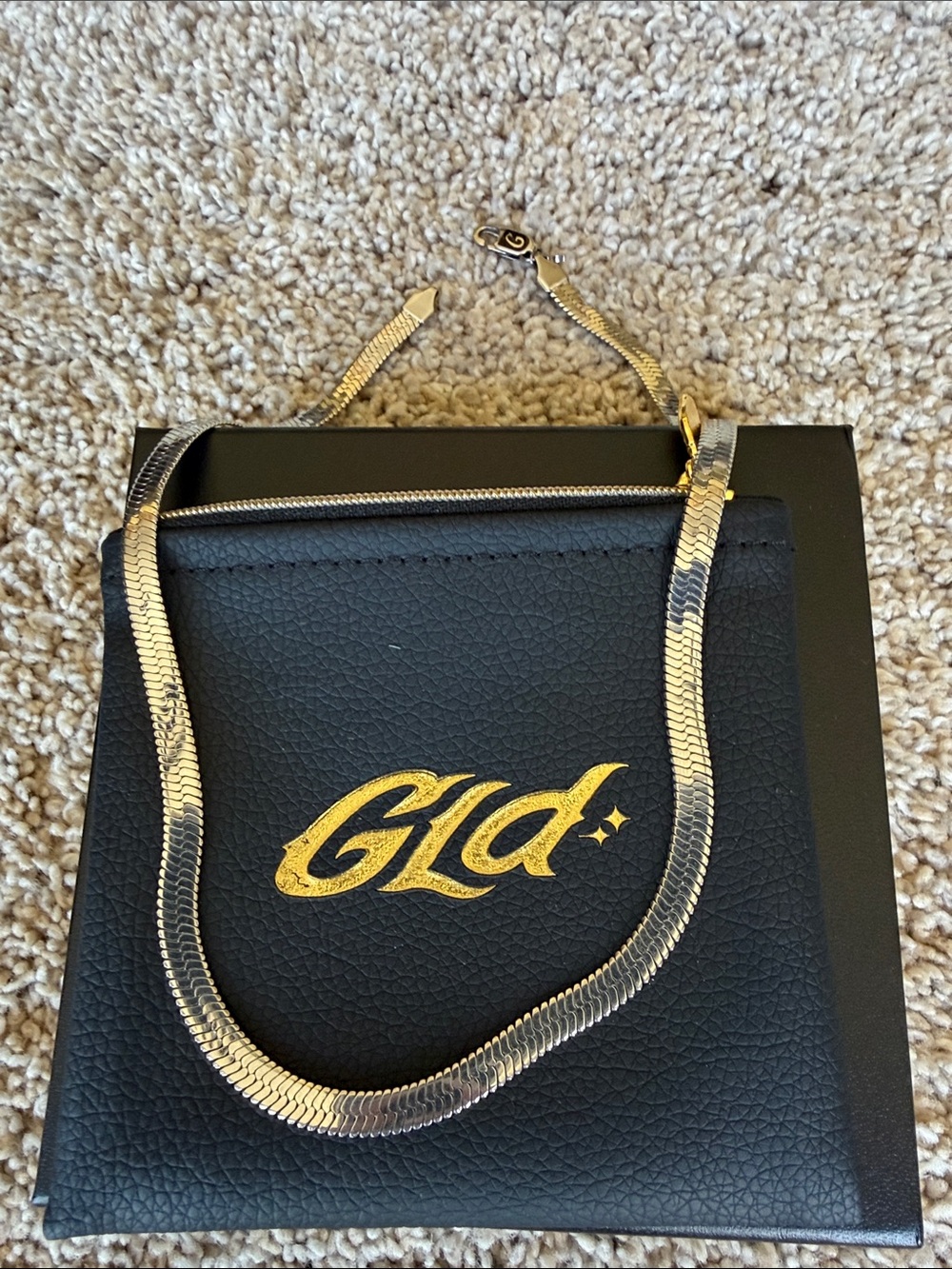 GLD Herringbone Chain Necklace Bag GUC